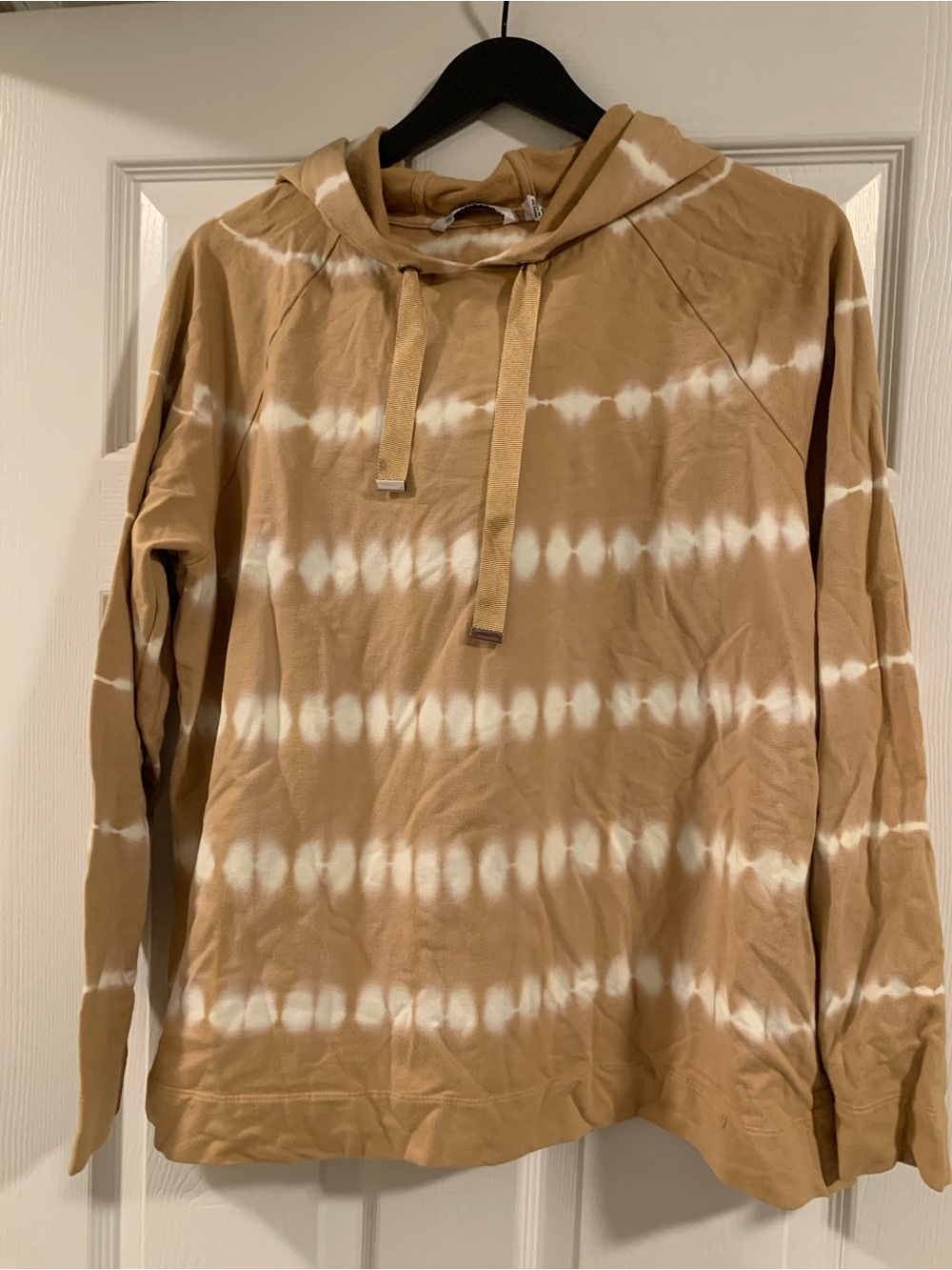 Women's Tie-Dye Hooded Pullover Sweater - Tan & White